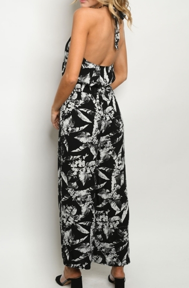 Nwt Black White floral print Jumper Sm,M,LG - Picture 2 of 4